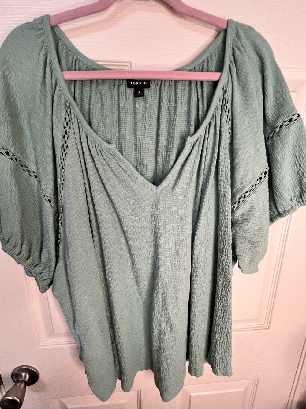 torrid Sage Green V-Neck Boho Peasant Top Sz 26/28